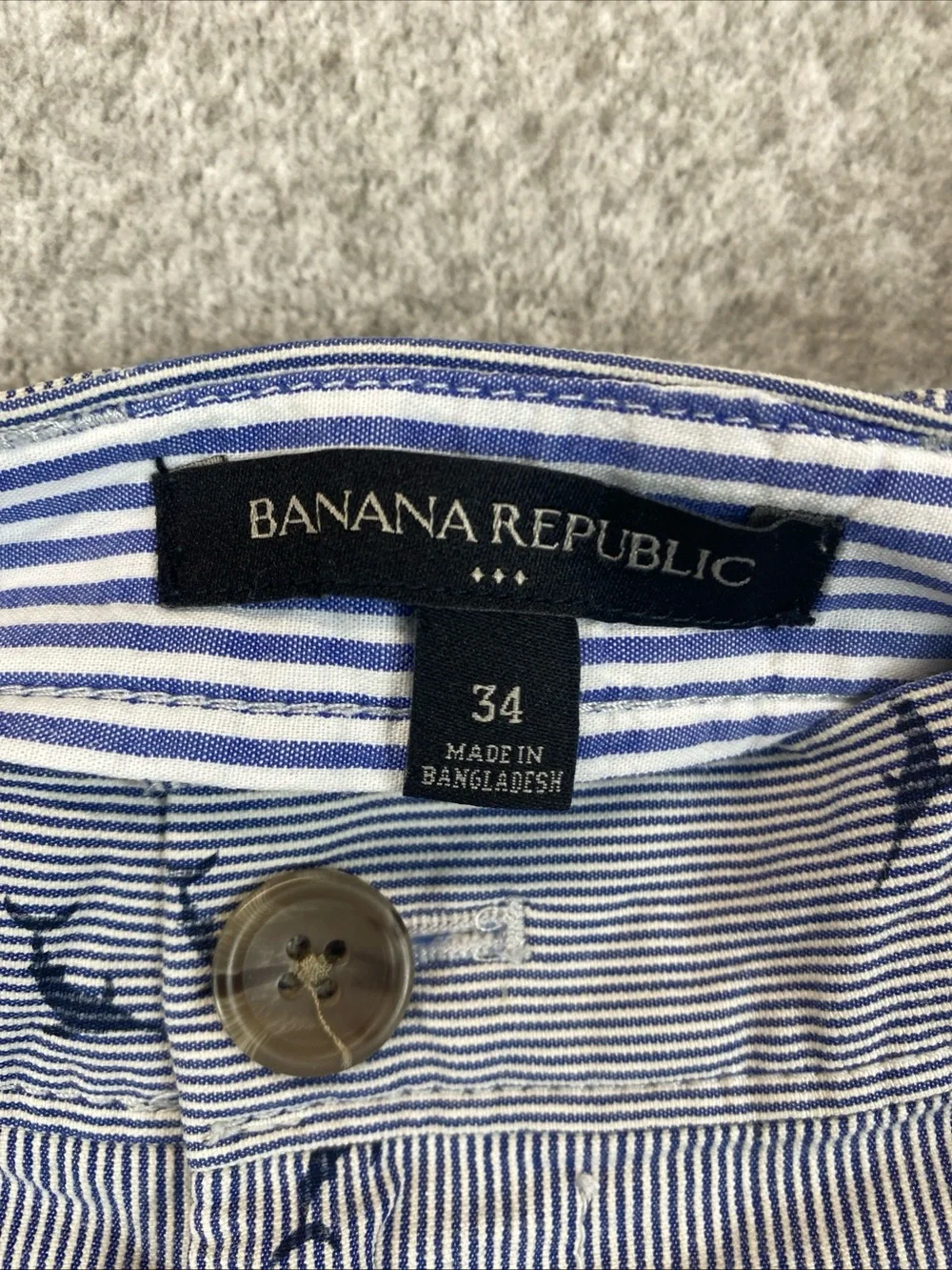 Banana Republic Chino Shorts Mens Size 34 Swordfish Pinstripe Preppy Coastal